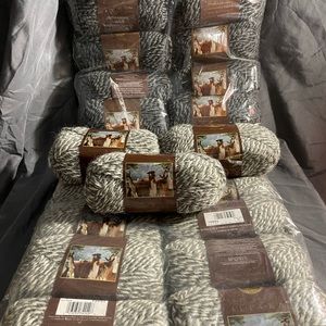 🧶 Yarn Lot 23 skein Lion Brand wool
